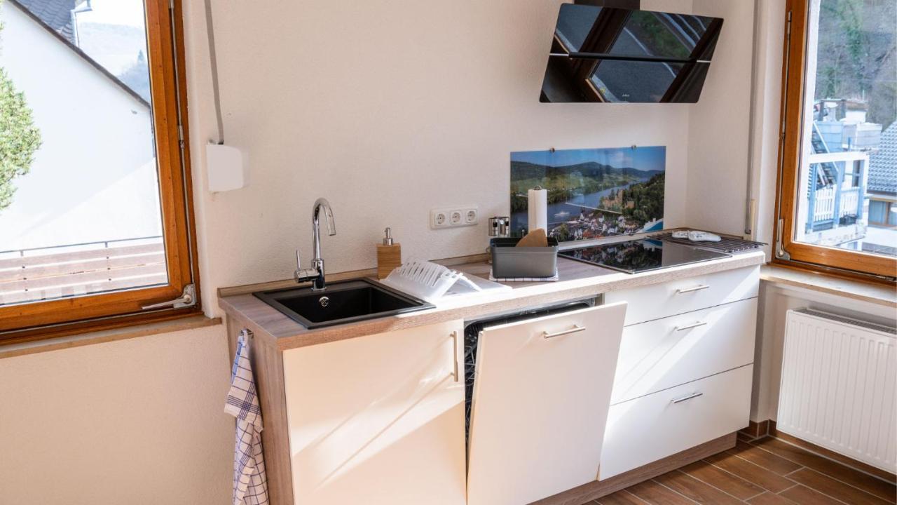 Rheintal-Ferien - 90 Qm Ferienwohnung Mit Wine & Style - Dein Urlaub Am Rhein Niederheimbach Zewnętrze zdjęcie